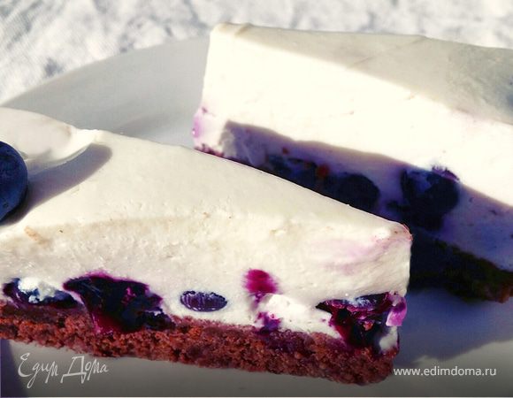 Летний чизкейк с рикоттой и голубикой без выпечки Летний чизкейк с рикоттой и голубикой без выпечки