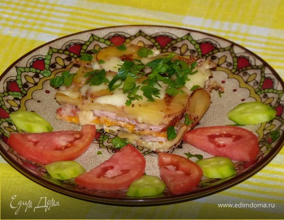 Овощная запеканка с ветчиной и розмарином