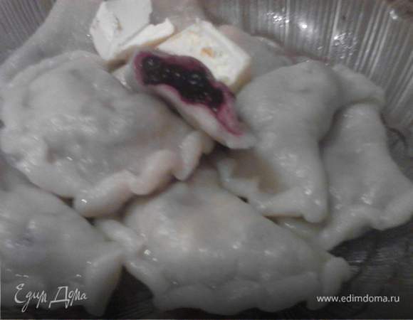 Вареники с черникой Вареники с черникой