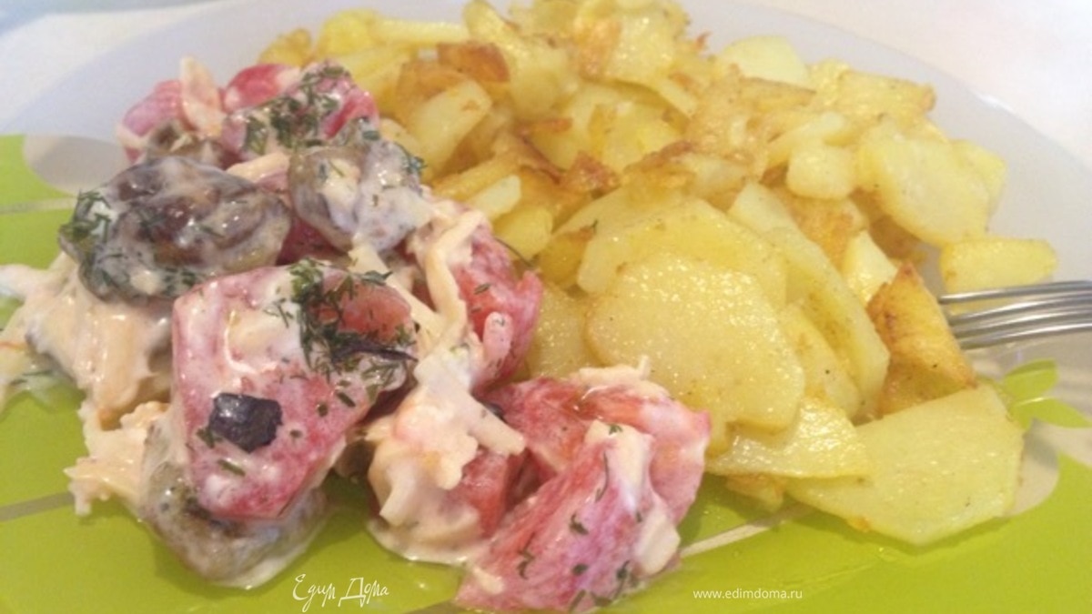 Салат из помидора и баклажана с сыром