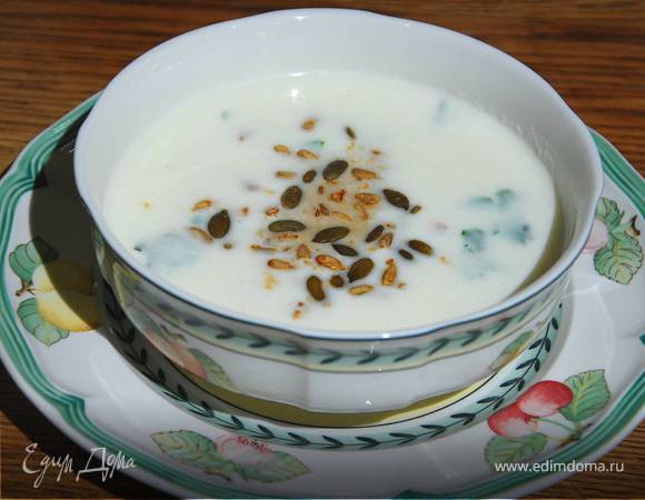 Суп-пюре из цветной капусты с имбирем