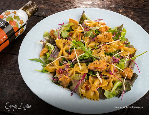 Восточный салат с курицей и медом Восточный салат с курицей и медом
