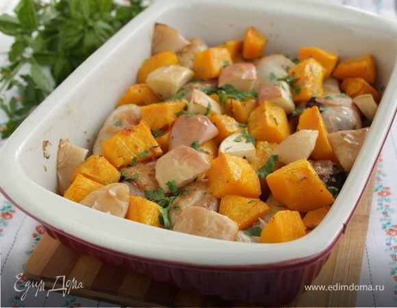Запеченная курица с тыквой и яблоком Запеченная курица с тыквой и яблоком