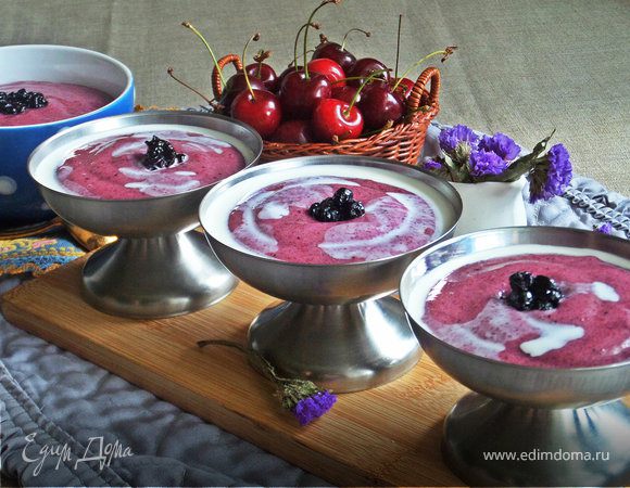 Черничный мусс под сливками
