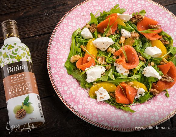 Салат с лососем и брынзой Салат с лососем и брынзой