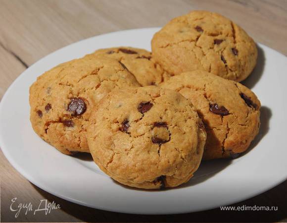 Арахисовое печенье с шоколадными каплями 