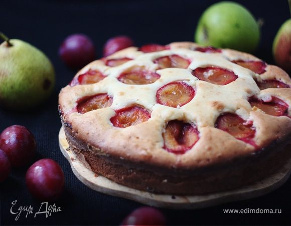 Заливной пирог со сливами