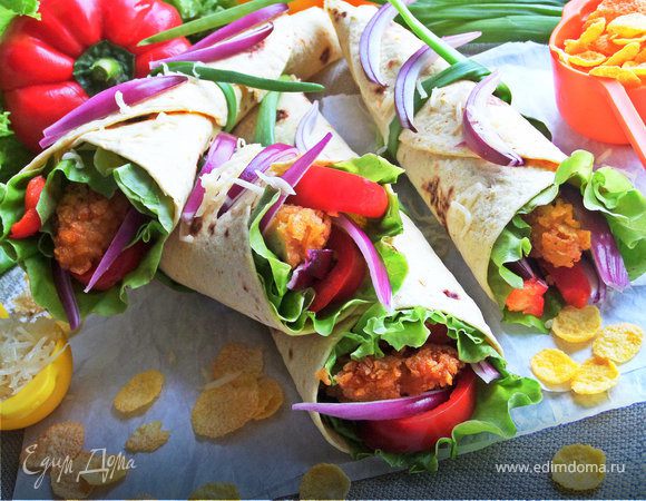 Закуска с курицей и сыром в тортилье Закуска с курицей и сыром в тортилье