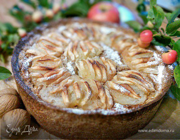 Орехово-яблочный пирог «Вкус осени»