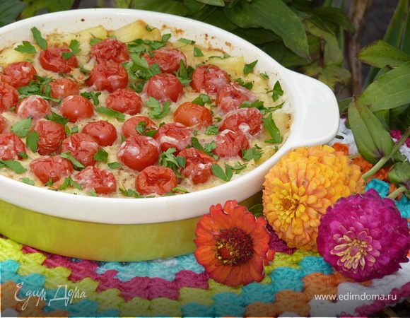 Картофельная запеканка с фаршем и черри Картофельная запеканка с фаршем и черри