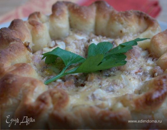 Расстегаи с копченым мясом, сыром и орехами Расстегаи с копченым мясом, сыром и орехами