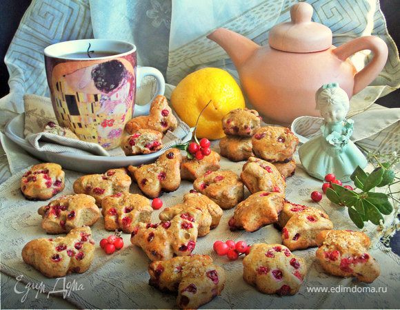 Пряники с брусникой на цельнозерновой муке Пряники с брусникой на цельнозерновой муке