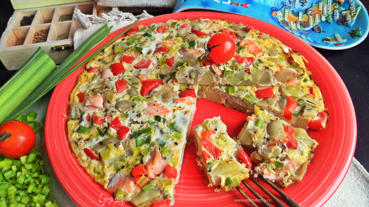 Фриттата с лососем и картофелем