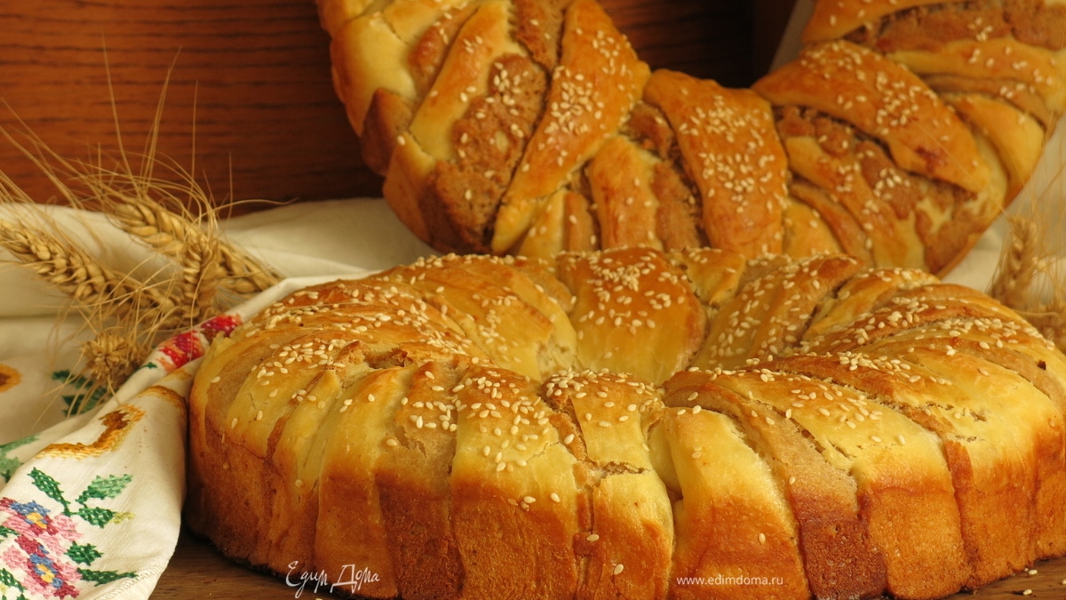 Хлеб-венок «Три теста»