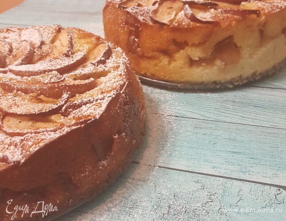 Воздушная яблочная шарлотка