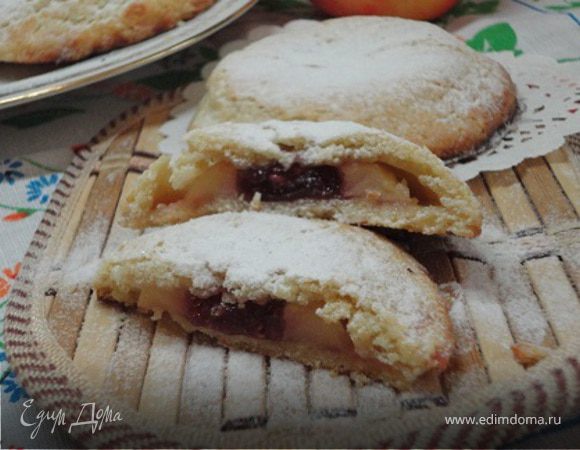 Песочные пирожные с яблоками Песочные пирожные с яблоками