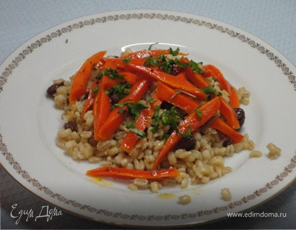 Глазированная морковь с пилавом из перловки Глазированная морковь с пилавом из перловки