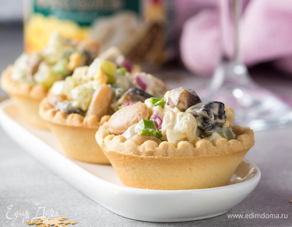 Салат с индейкой, грибами и фасолью Салат с индейкой, грибами и фасолью