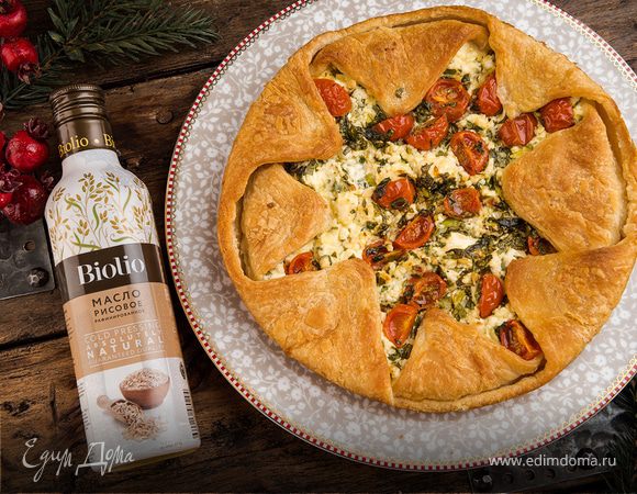 Тарт с творогом, помидорами черри и базиликом Тарт с творогом, помидорами черри и базиликом