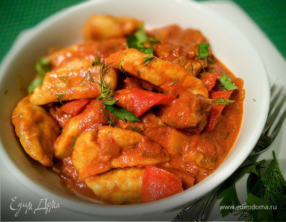 Паприкаш с мясом и ньокками