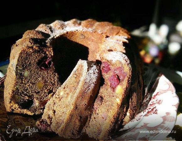 Шоколадный гугельхупф с вишней на глинтвейне Шоколадный гугельхупф с вишней на глинтвейне