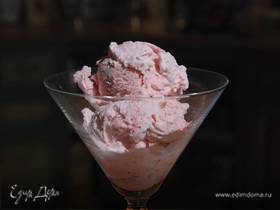 Клубничное мороженое с базиликом