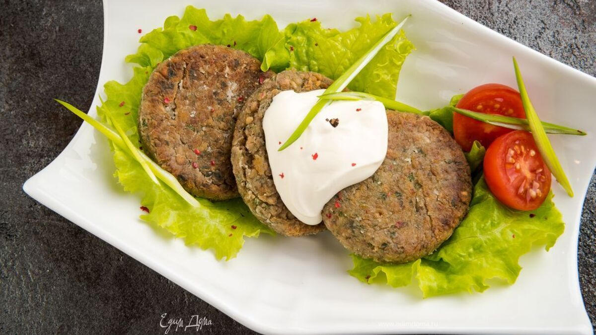 Котлетки из гречи с грибами и петрушкой