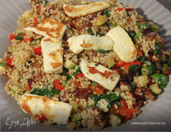 Кускус с баклажаном, цукини и перцем чили 