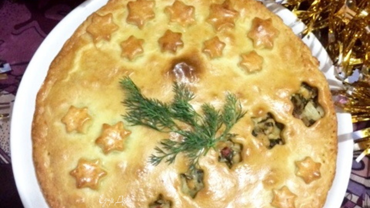 Пирог на майонезе с курицей, капустой и грибами