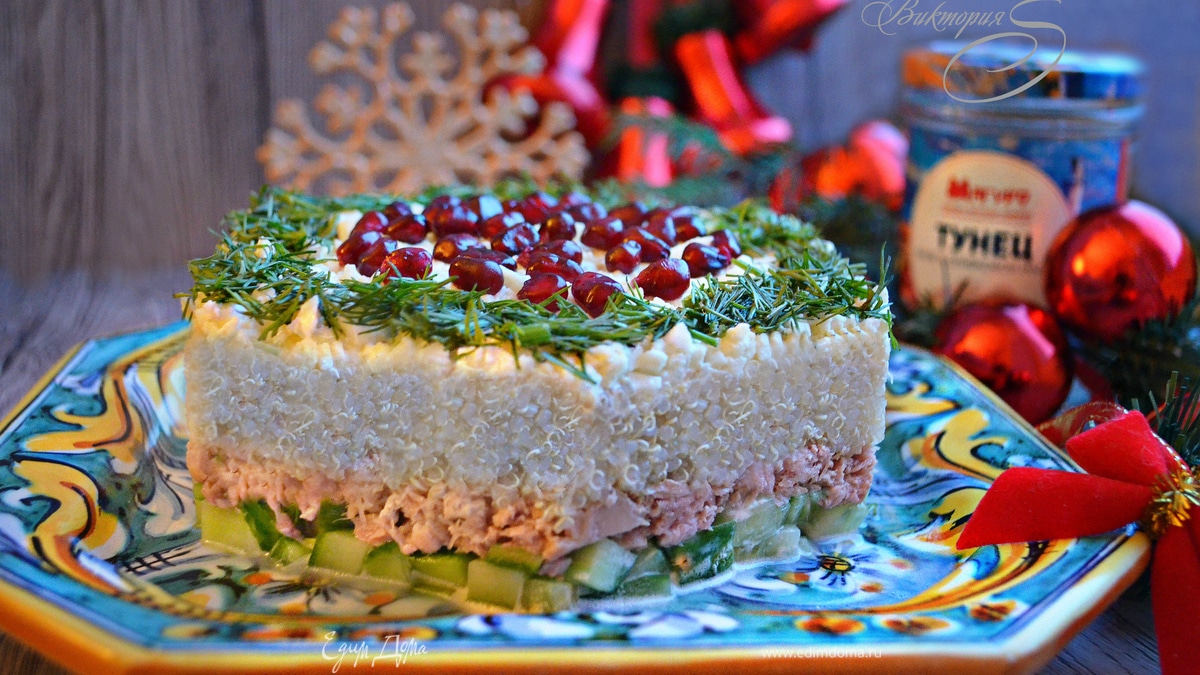 Салат с киноа и тунцом