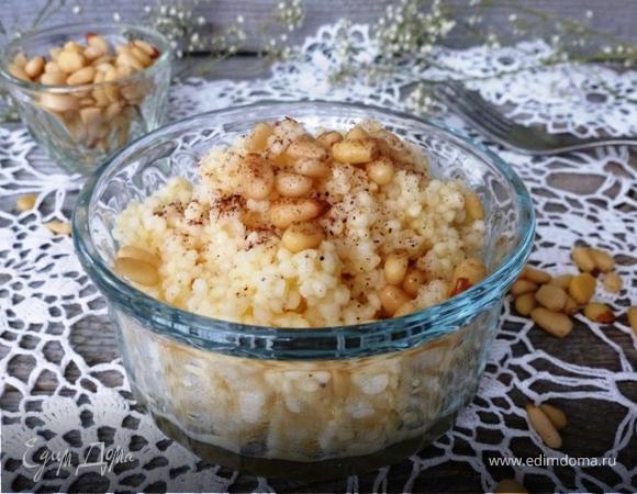 Пшенная каша с корицей и кедровыми орешками