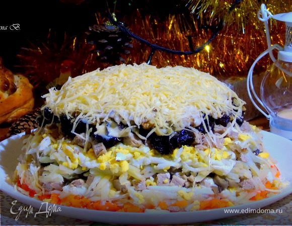 Салат со свининой и черносливом Салат со свининой и черносливом