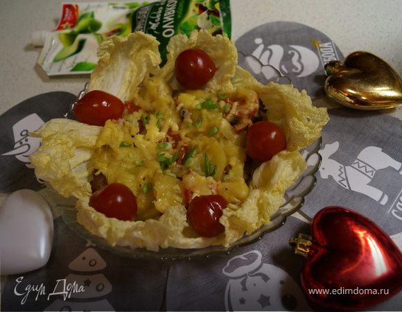 Мясо по-французски с грибами и помидорами