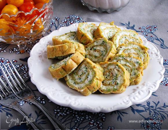 Кабачковый рулет с творожной начинкой Кабачковый рулет с творожной начинкой