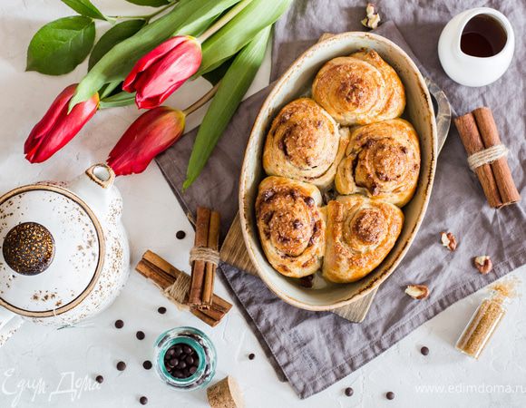 Булочки с пеканом в кленовом сиропе Булочки с пеканом в кленовом сиропе