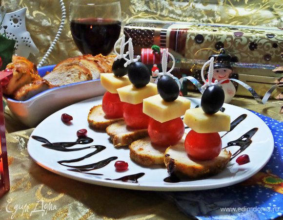 Куриные грудки, запеченные в рукаве, и вариант подачи