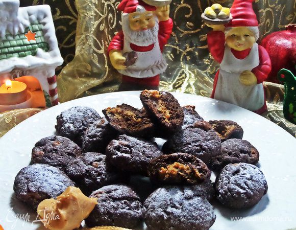 Шоколадное печенье с арахисовой начинкой Шоколадное печенье с арахисовой начинкой