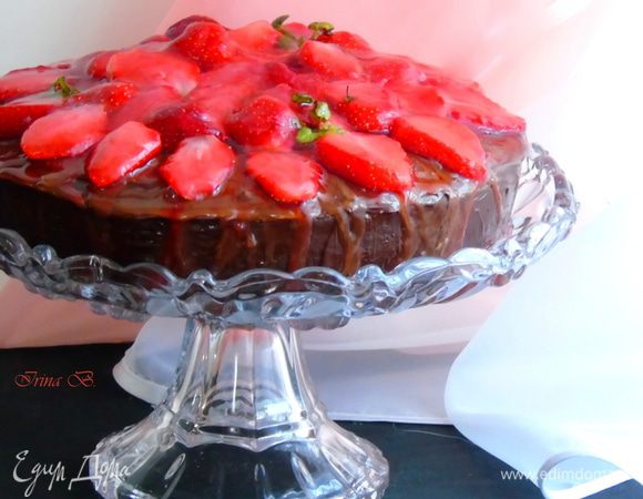 Маковый пирог с клубникой Маковый пирог с клубникой