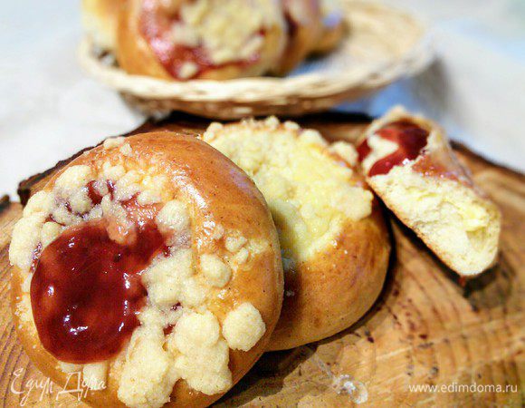 Ватрушки с любимым вареньем и штрейзелем 