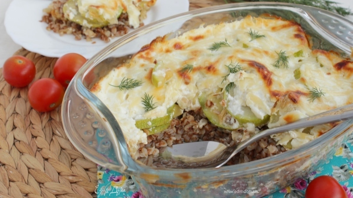 Запеканка с гречкой и кабачком