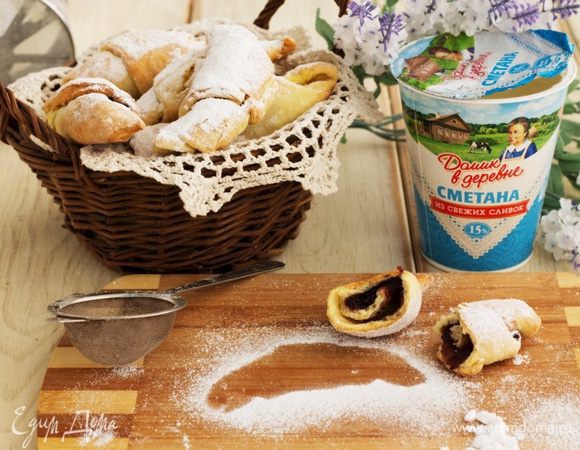 Рогалики с джемом на сметане