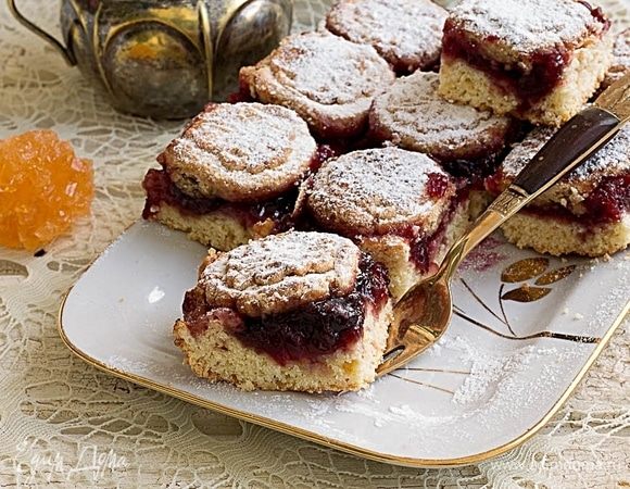 Пирог песочный фруктово-ореховый