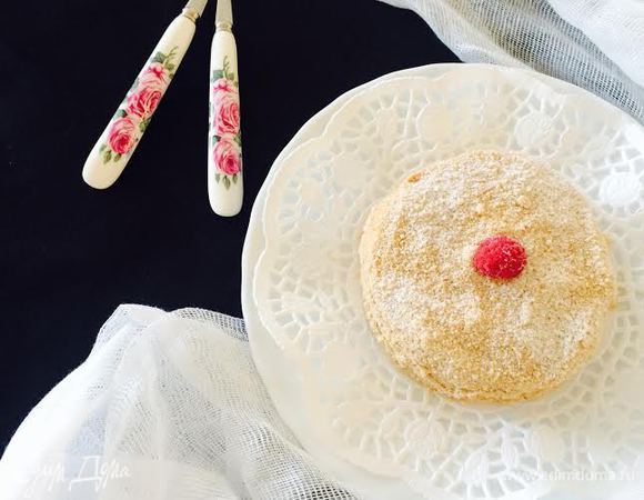 Слоеное медовое пирожное