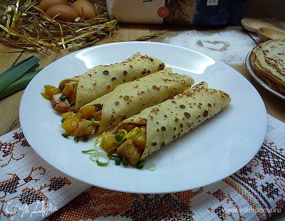 Блинчики с индейкой и манго