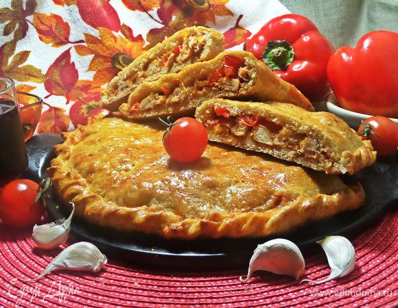 Кальцоне с курицей и моцареллой Кальцоне с курицей и моцареллой