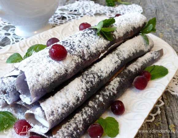 Черничные блинчики с кремом из маскарпоне Черничные блинчики с кремом из маскарпоне