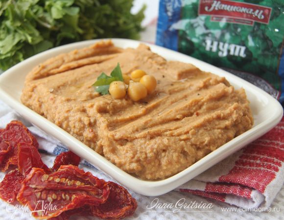 Хумус с вялеными помидорами Хумус с вялеными помидорами