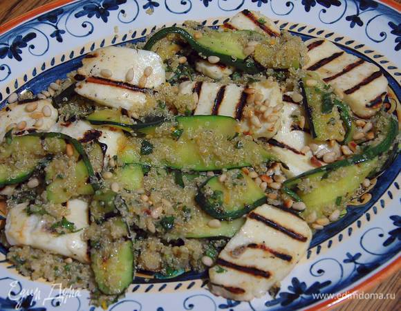 Киноа с цукини и сыром халуми на гриле Киноа с цукини и сыром халуми на гриле