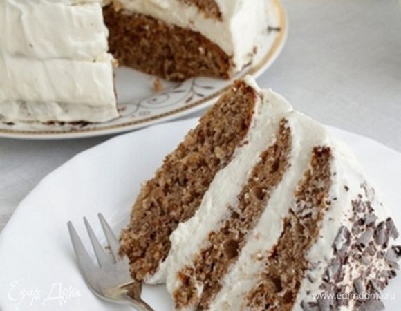 Торт с изюмом и орехами