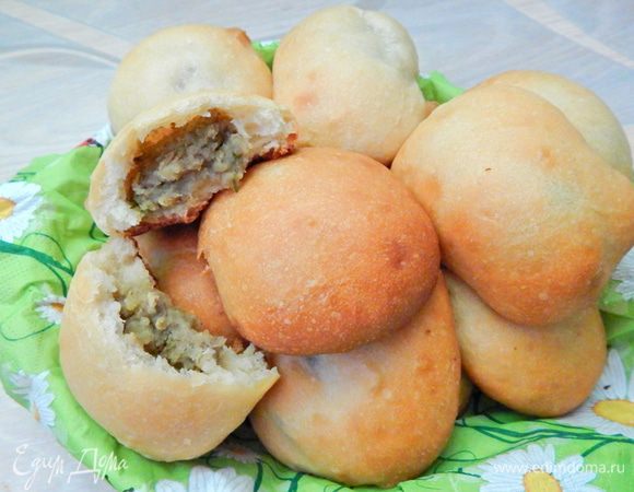 Постные пирожки с чечевицей и картофелем Постные пирожки с чечевицей и картофелем